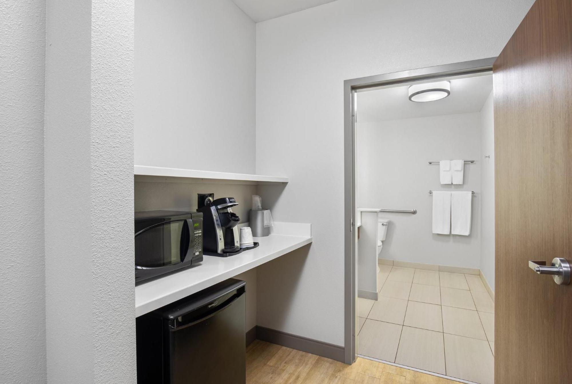 Express & - West By Ihg Hotel 2*