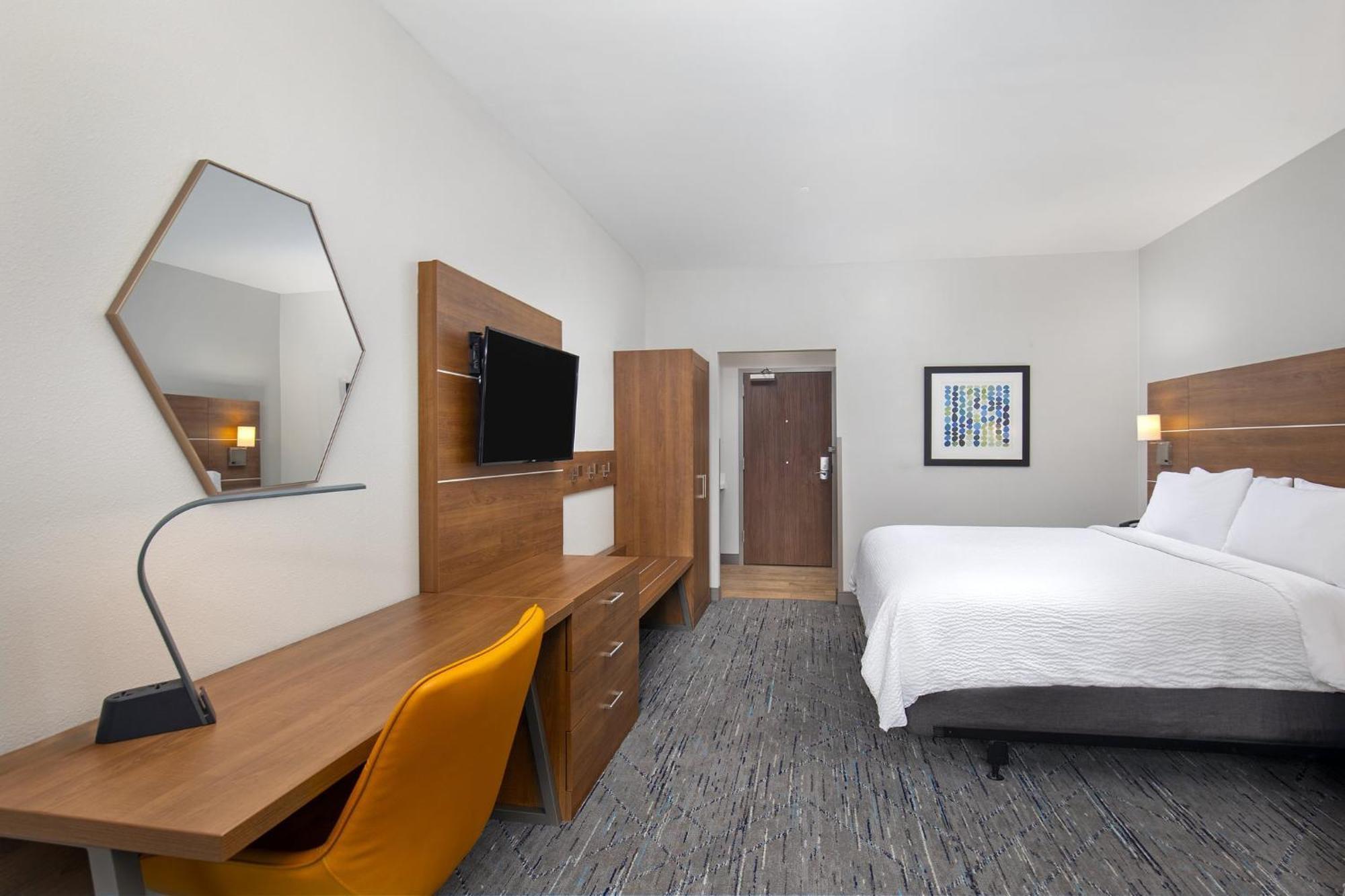 Express & - West By Ihg